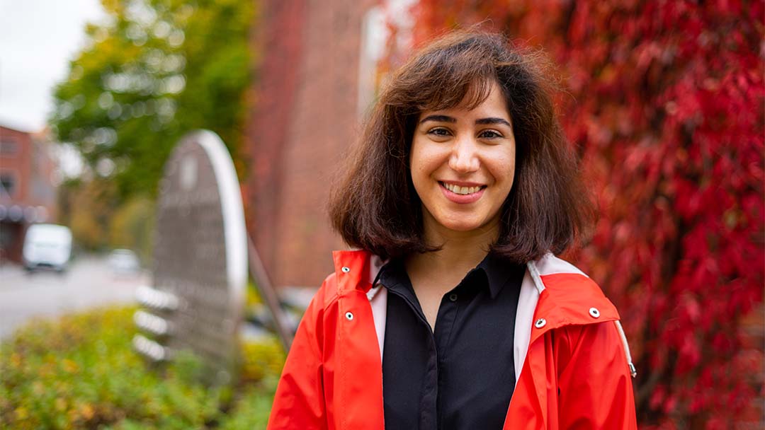 Shirin Khaliliazar. 