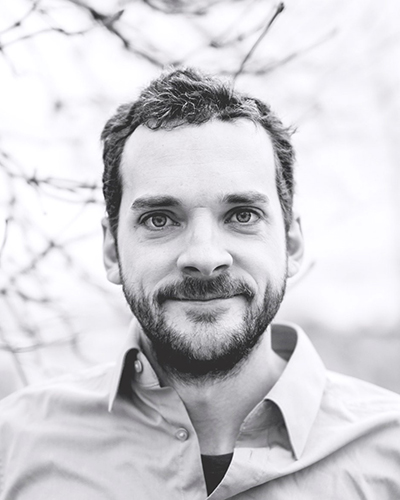 Portrait image of Lorenz Roth