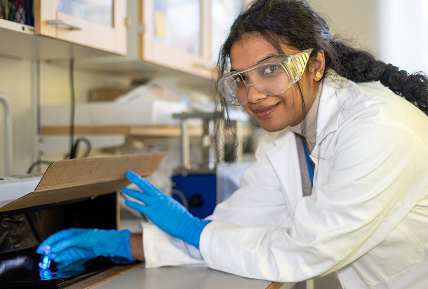 Researcher in lab.