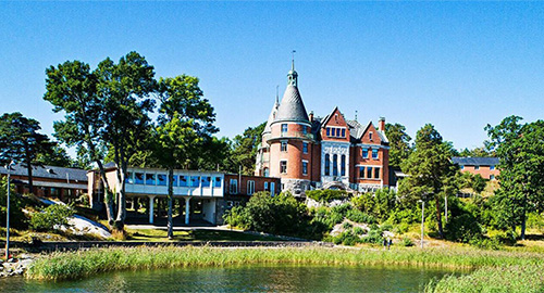 Hotel by the sea.