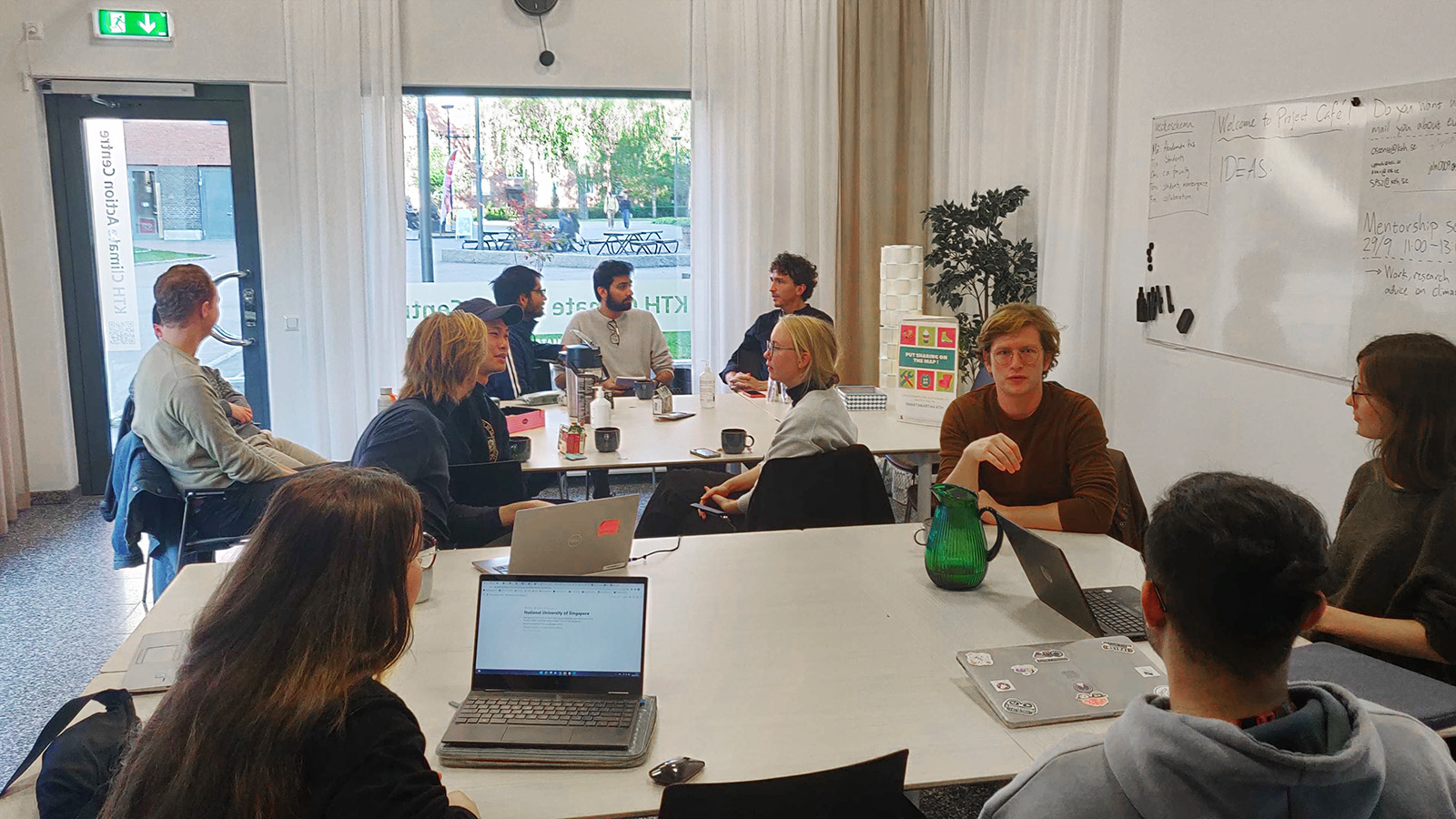 Studenter på Climate Action Centre projektcafé