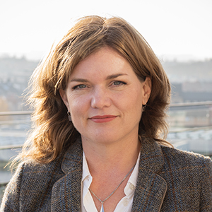 Karin Larsdotter.