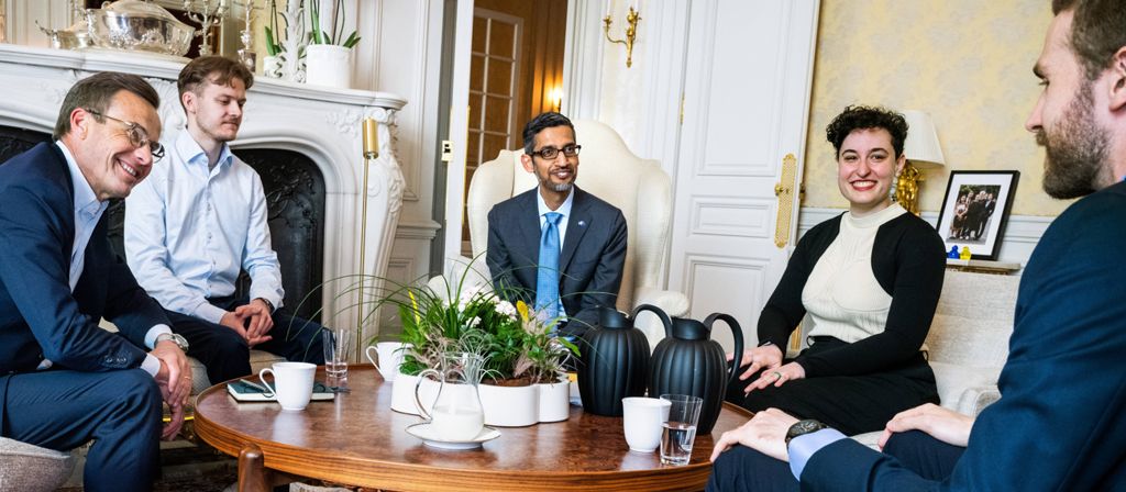 Photo of Haluk Akay (KTH Climate Action Centre) meeting Google’s CEO and the Swedish Prime Minister