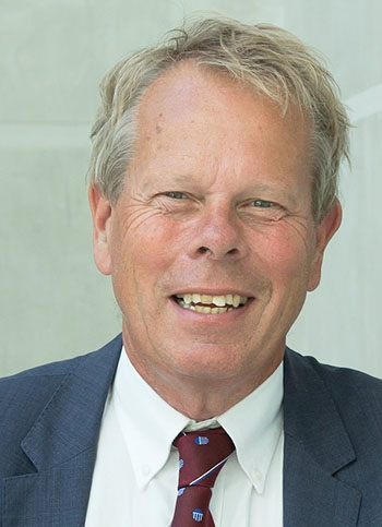 Porträttfoto Mathias Uhlén