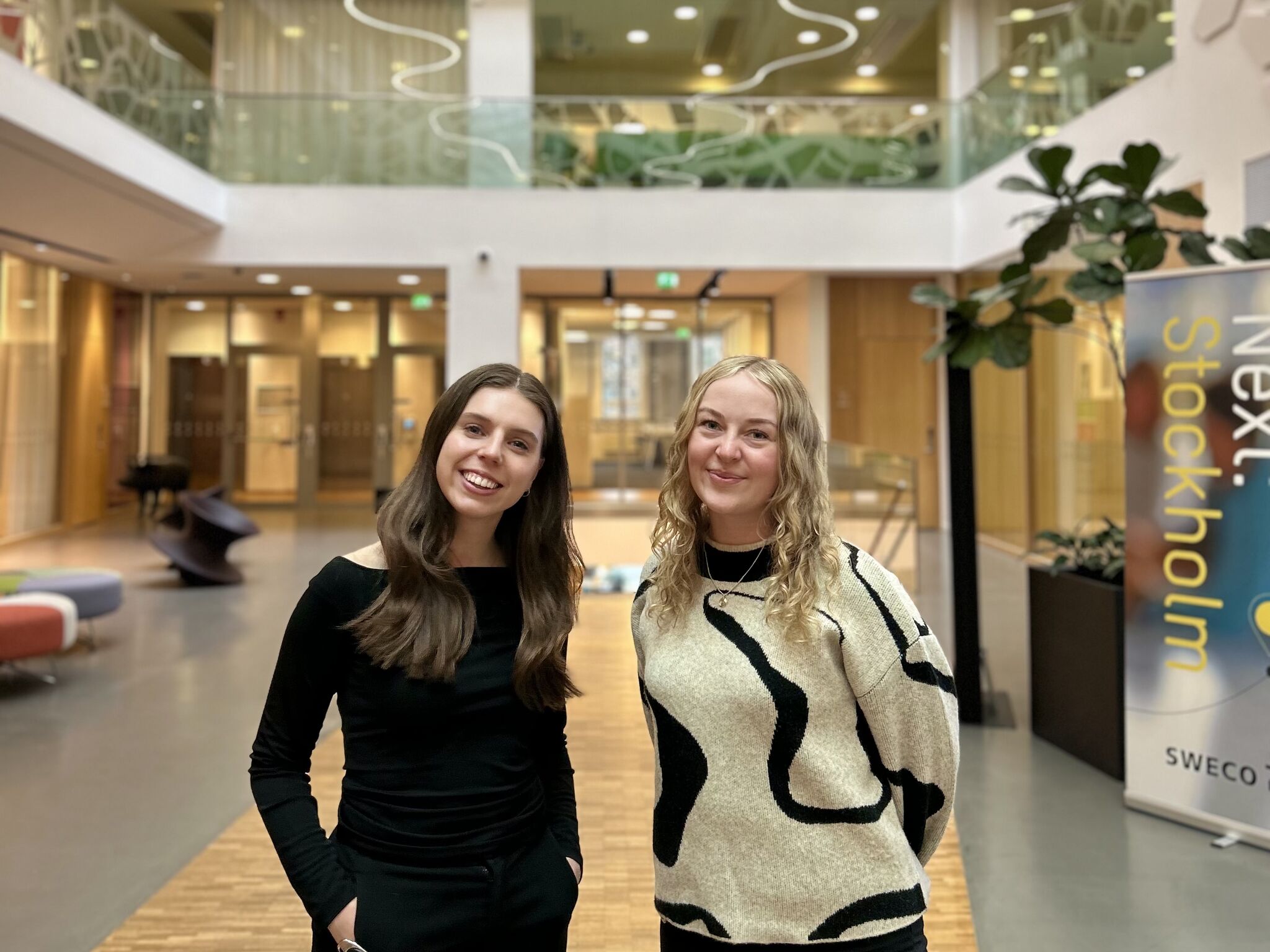 Emilia Wickléus and Leontina Walldén, students at the SEE programme