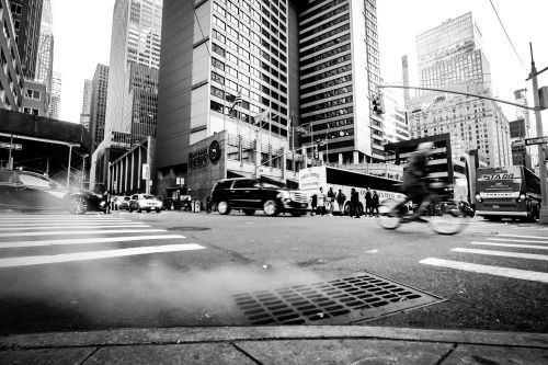 Traffic on an urban street intersection