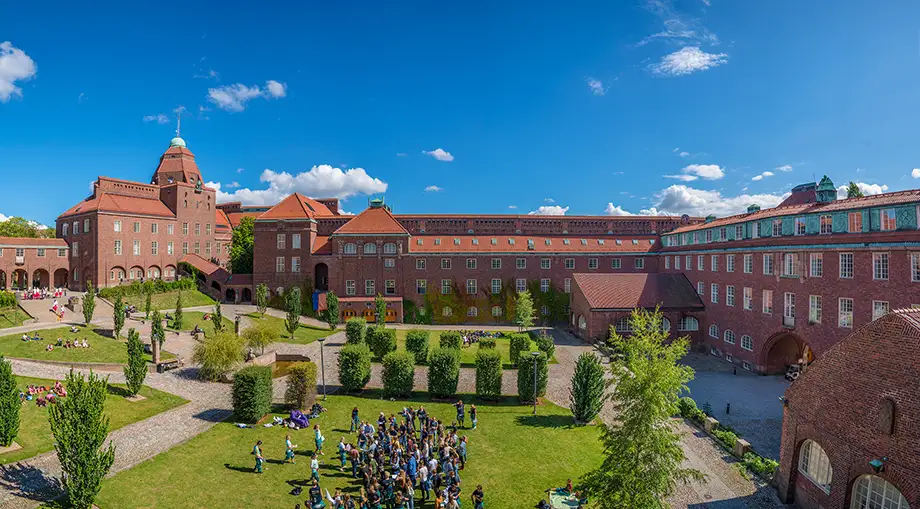 KTH Campus, Borggården