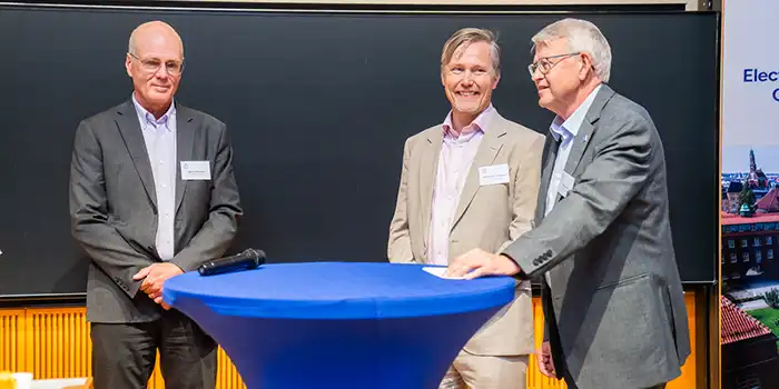 I första panelen fanns även professor Björn Ottersten, Karl Henrik Johansson, föreståndare för KTH D