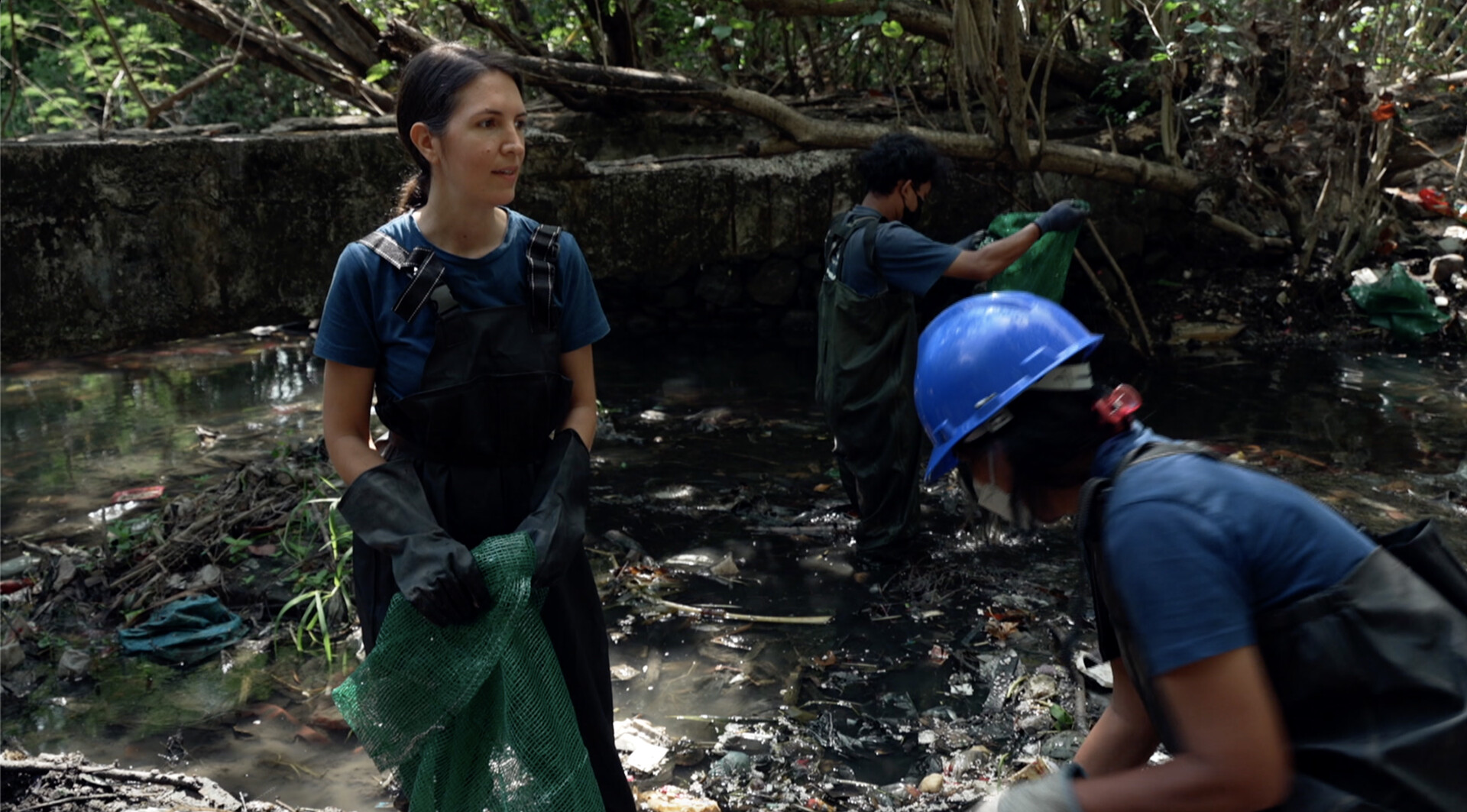 Indonesia - Sinking into disaster
