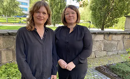 Två kvinnor