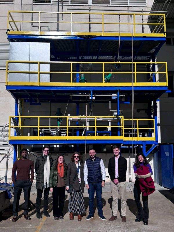 HPT Researchers with project partners at COMHPTES GA, Seville.