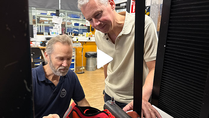 Stefan Hallström