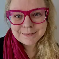 Porträttbild på Malin Björk.