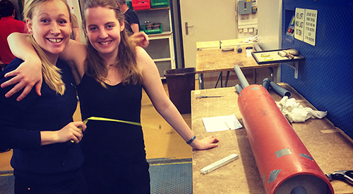 Studenter i projekt på Farkosteknik 300 hp.